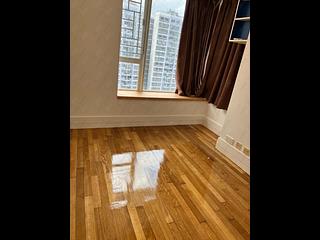 Quarry Bay - The Orchards Block 1 09