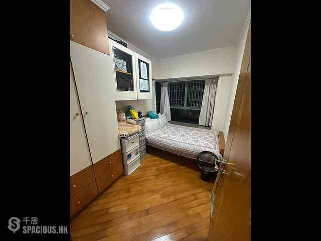 Hung Hom - Laguna Verde Phase 3 Costa Del Sol Block 12A 06