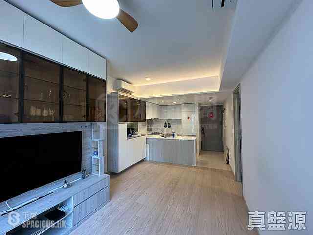 日出康城 - 日出康城8期 Sea To Sky 3座 01