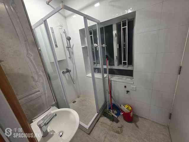 Kennedy Town - Ka Fu Building Block B 07
