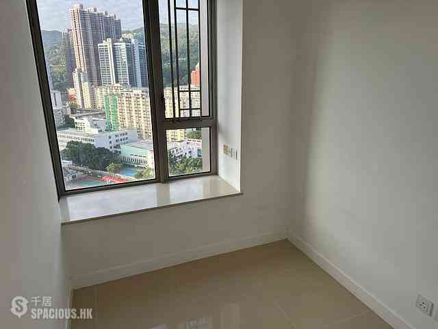 Tsuen Wan - Vision City Tower 6 05