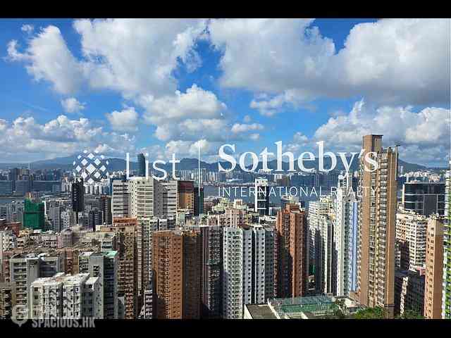 Braemar Hill - Sky Scraper 01