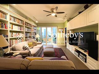 Mid Levels Central - 38B, Kennedy Road 03