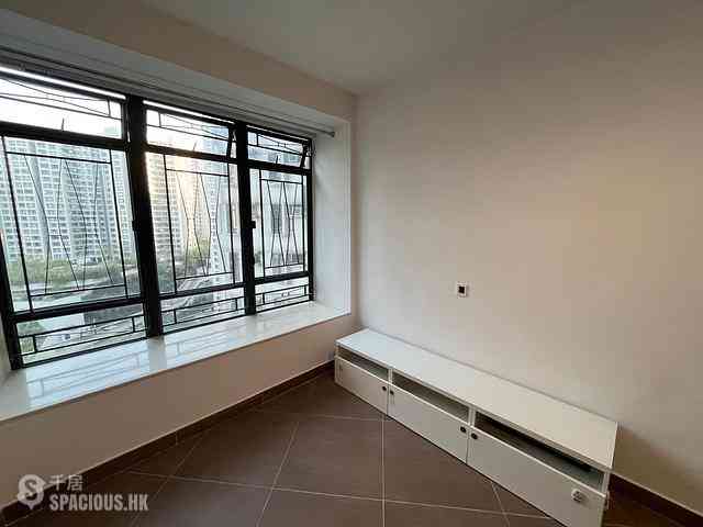Quarry Bay - Kornhill Block R 01