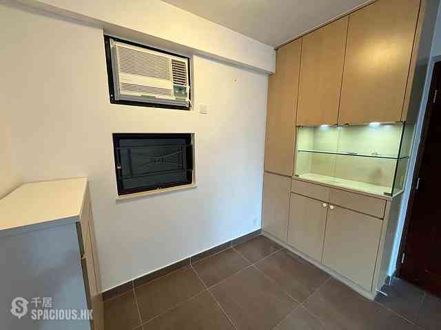 Quarry Bay - Kornhill Block R 04