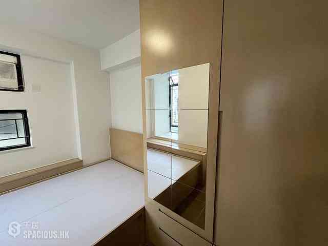 Quarry Bay - Kornhill Block R 06