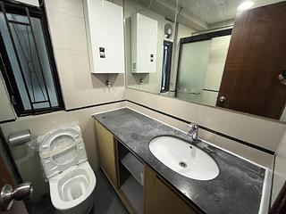 Quarry Bay - Kornhill Block R 10