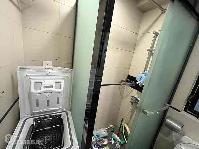 Quarry Bay - Kornhill Block R 11