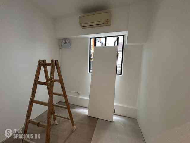 Soho - Kingearn Building 02