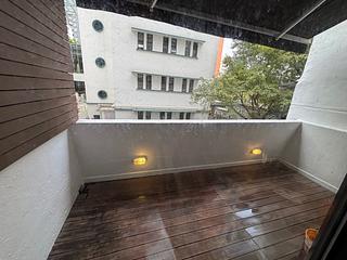 Soho - Kingearn Building 05