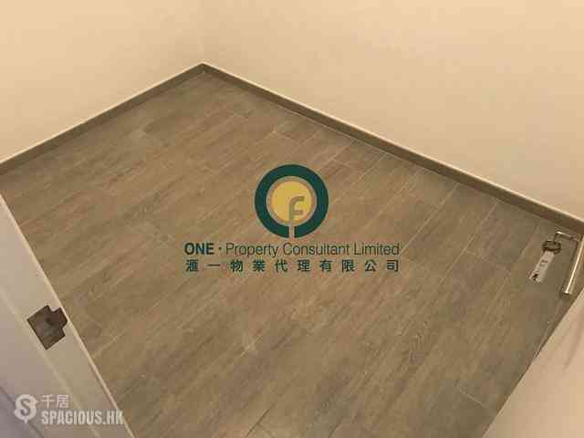 Sai Ying Pun - Lai On Building 06