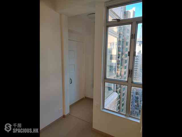 Wan Chai - Yan King Court 02