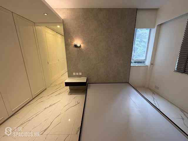 Happy Valley - Ventris Terrace 06