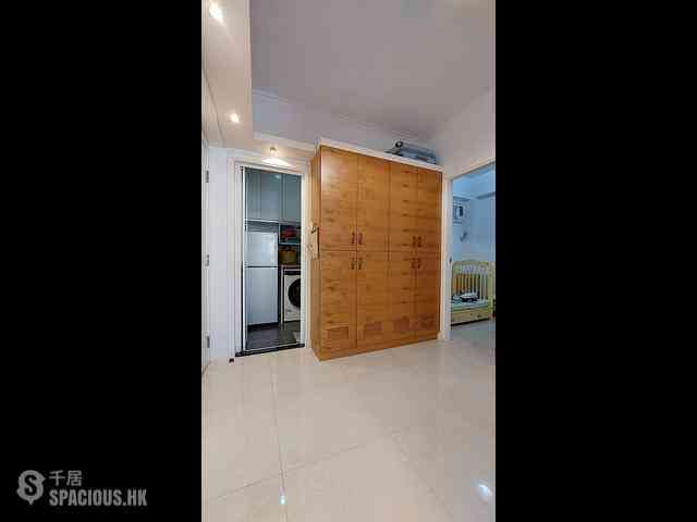 Kennedy Town - Shun Hing Building 02