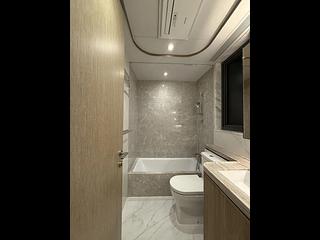 Kai Tak - Upper Riverbank Mansion E 05