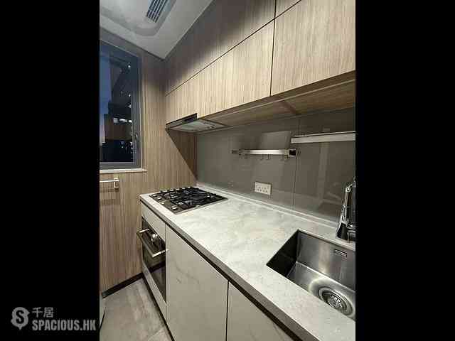 Kai Tak - Upper Riverbank Mansion E 06