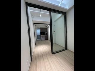 Sheung Wan - 114, Des Voeux Road West 02