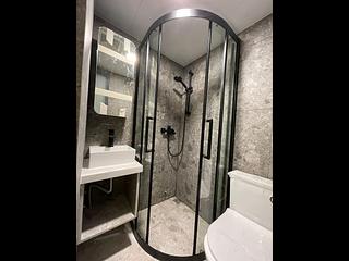 Sheung Wan - 114, Des Voeux Road West 03