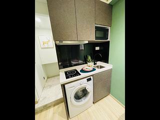 Sheung Wan - 114, Des Voeux Road West 04