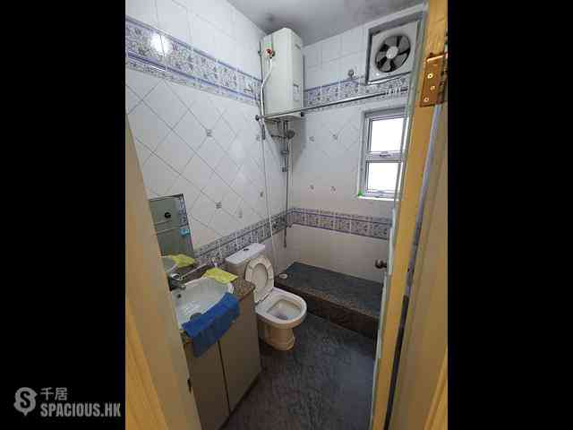 Kennedy Town - Hee Wong Terrace Block 4 08
