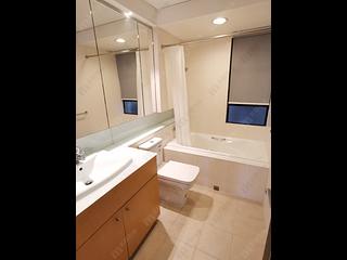Mid Levels Central - Robinson Heights Block 1 05