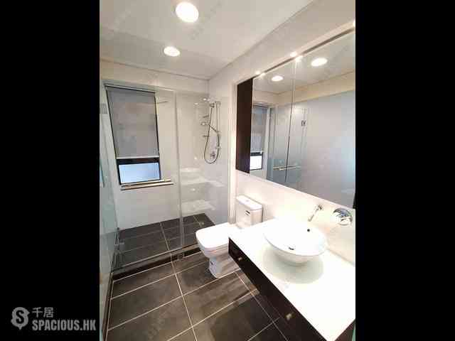 Mid Levels Central - Robinson Heights Block 1 06
