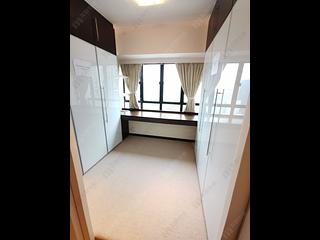 Mid Levels Central - Robinson Heights Block 1 03