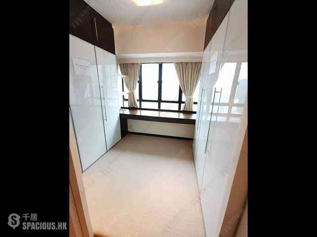Mid Levels Central - Robinson Heights Block 1 03