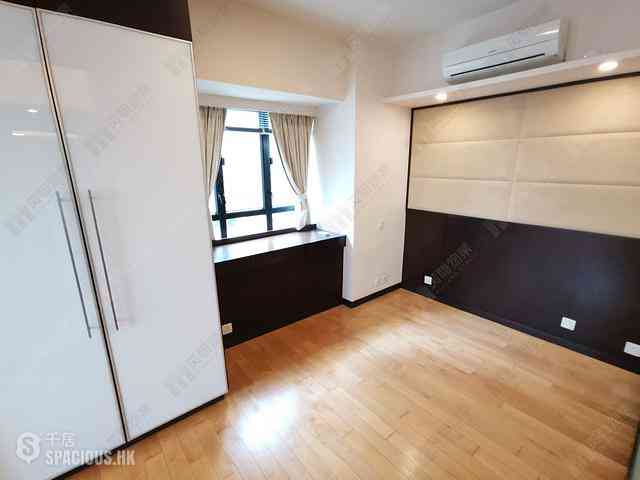 Mid Levels Central - Robinson Heights Block 1 02
