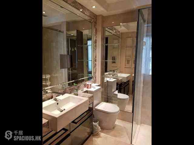 Wan Chai - The Avenue Phase 2 Block 1 08