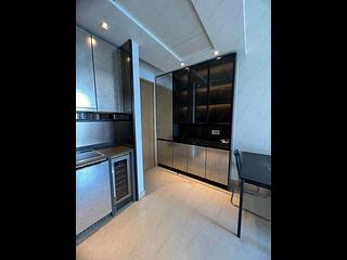 North Point - Victoria Harbour Phase 1B Tower 5A 09