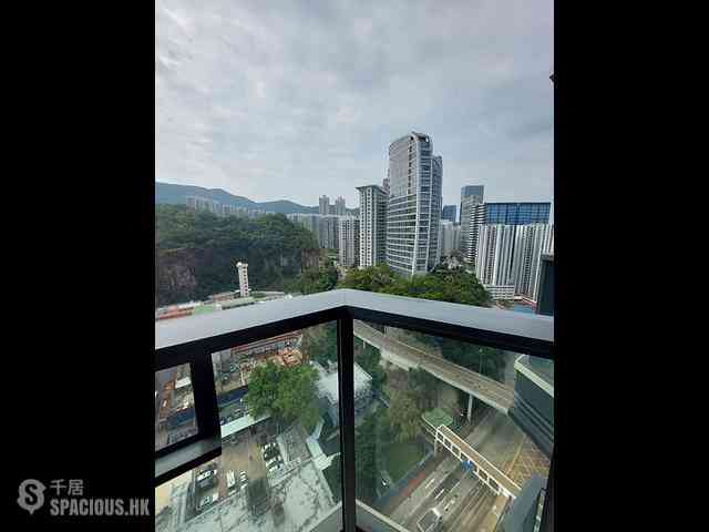 Quarry Bay - The Holborn 08