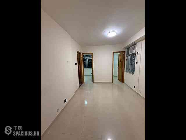 Sai Wan Ho - Sun Sing Centre 04