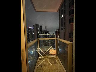 Wan Chai - The Avenue Phase 2 Block 1 07