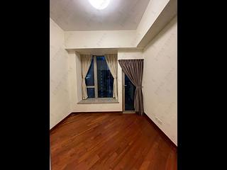 Wan Chai - The Avenue Phase 2 Block 1 09