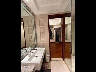 Wan Chai - The Avenue Phase 2 Block 1 12