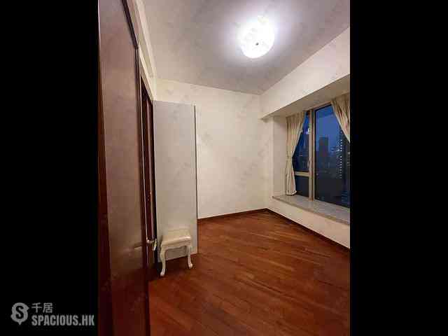 Wan Chai - The Avenue Phase 2 Block 1 13