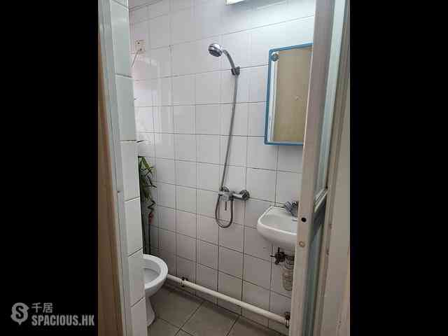 Tai Kok Tsui - Harbour Green Tower 1 16