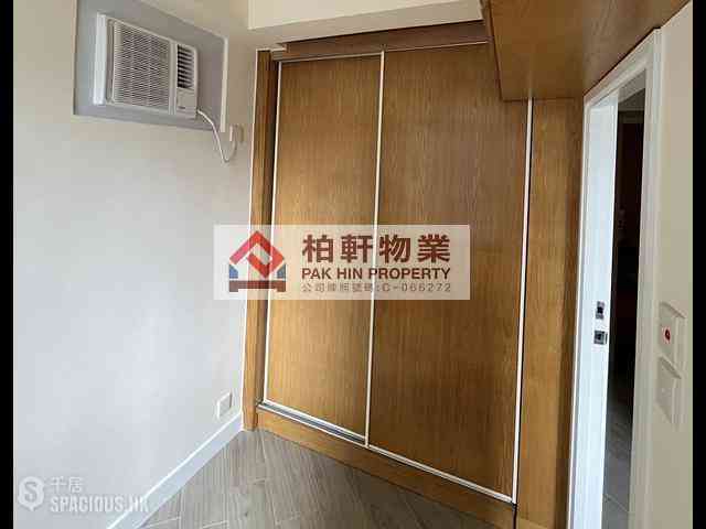 Quarry Bay - Tak Fat Building 02