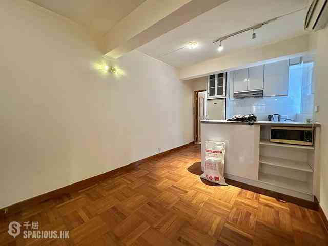 Soho - 38, Elgin Street 02