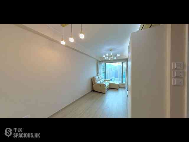Sheung Wan - Queen's Terrace Block 1 01