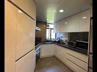 Tai Hang - Ronsdale Garden Block 1 04