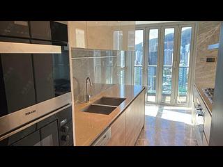 Ap Lei Chau - Marina South Block 1 07