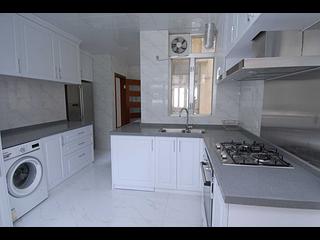 Mid Levels Central - Robinson Garden Apartments Block 3D-3E, Robinson Road 02
