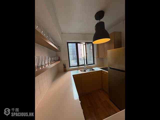 Soho - 36, Elgin Street 02