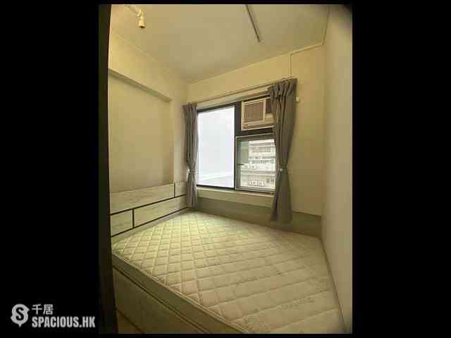 Sheung Wan - 100-102, Des Voeux Road West 06