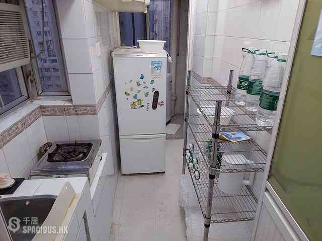 Wan Chai - 28, Cross Street 05
