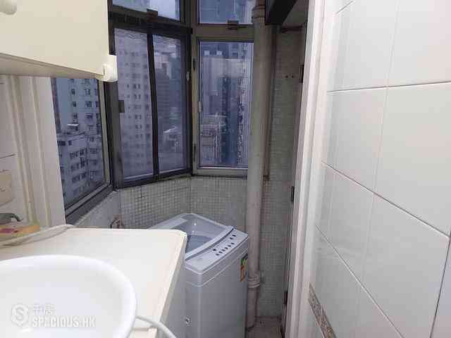 Wan Chai - 28, Cross Street 06