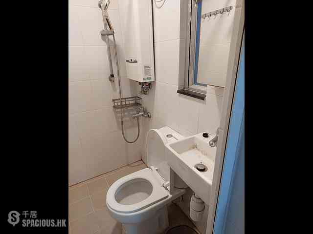 Wan Chai - 28, Cross Street 07