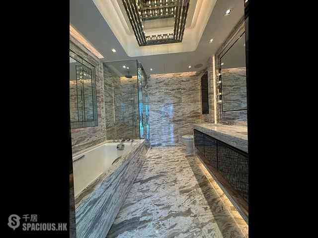Wu Kai Sha - St. Barths Phase 2 Crown of St. Barths 06